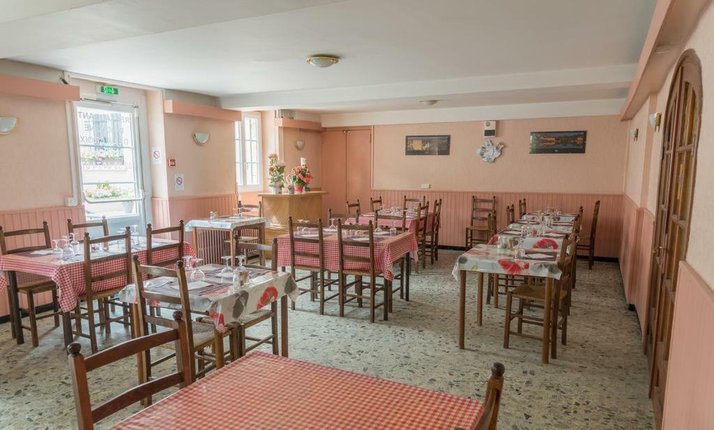 Hotel Du Cygne De La Croix Blanche Lailly-en-Val Zewnętrze zdjęcie