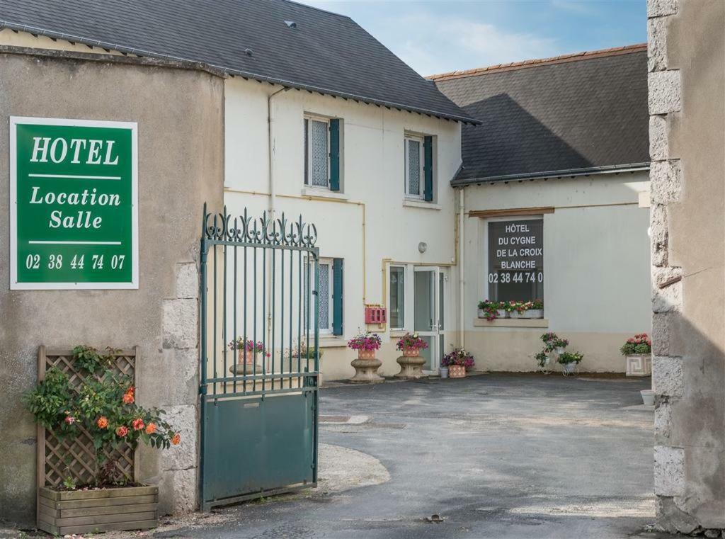 Hotel Du Cygne De La Croix Blanche Lailly-en-Val Zewnętrze zdjęcie